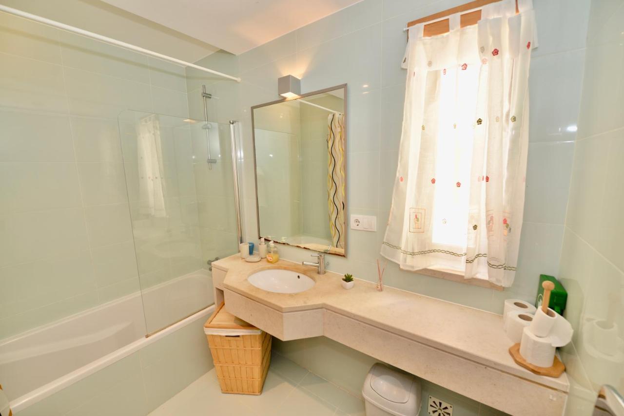 Silver - Apartment For 4 Guests 150M From Beach São Martinho do Porto Eksteriør billede